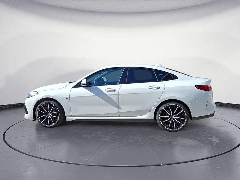 Gebraucht BMW 220 M Sport 178 PS (130 kW) 2024 Weiß Coupé