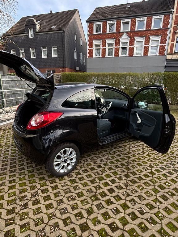 Gebraucht Ford Ka Titanium 69 PS (50 kW) 2010 Schwarz Kleinwagen