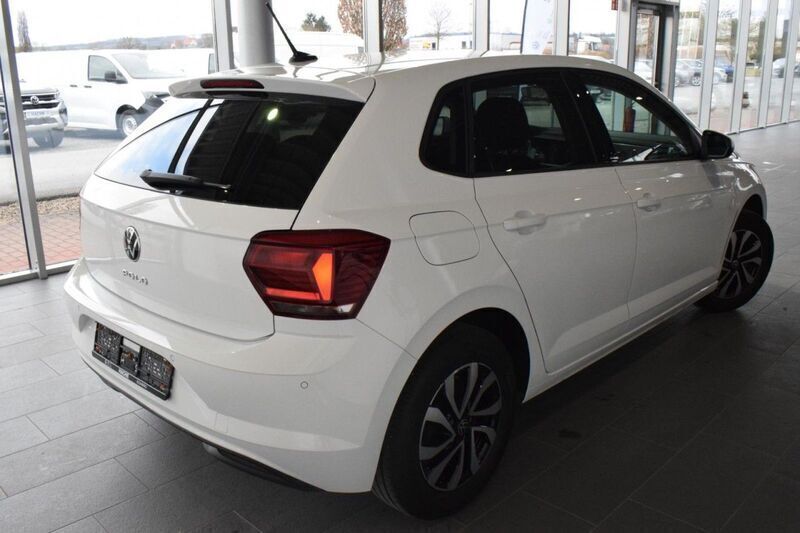 Gebraucht VW Polo Active 95 PS (69 kW) 2021 Weiß Kleinwagen