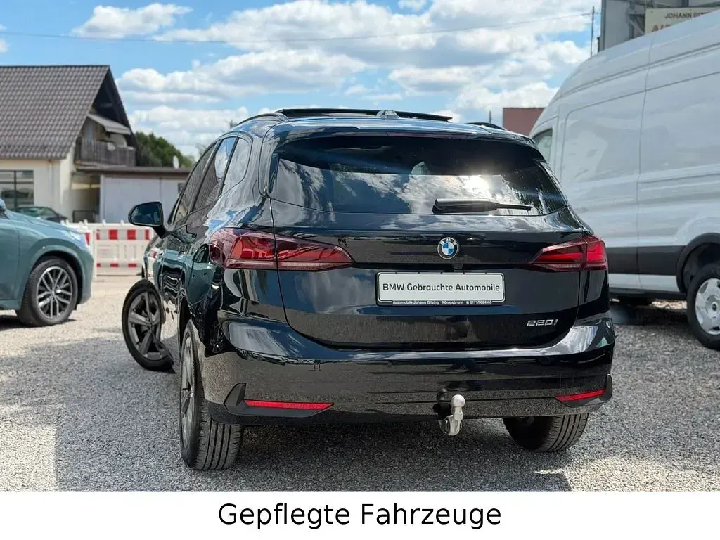 Gebraucht BMW 220 Active Tourer Shadowline 170 PS (125 kW) 2025 Schwarz Van / Kleinbus