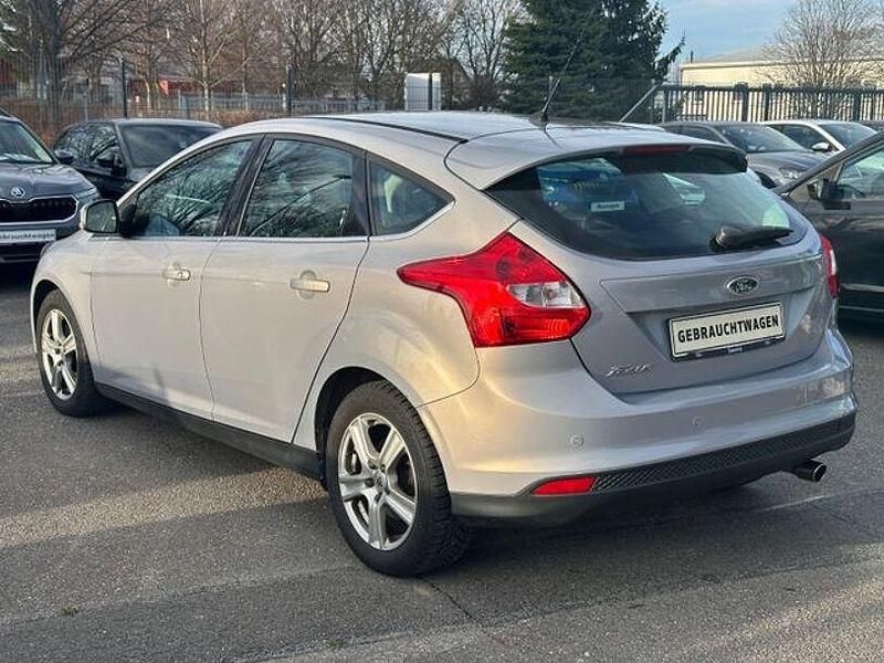 Gebraucht Ford Focus Titanium 150 PS (110 kW) 2011 Silber Limousine