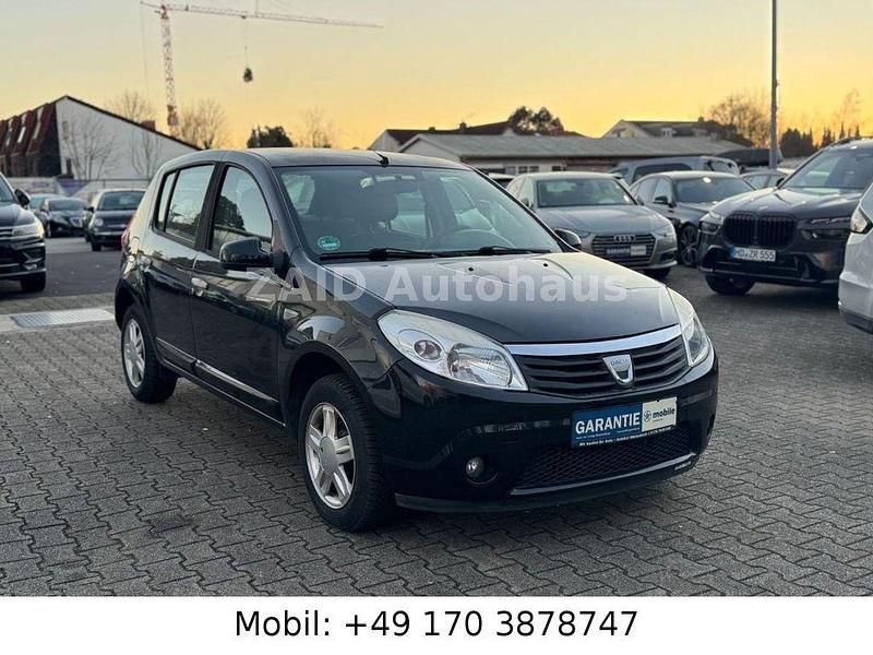 Gebraucht Dacia Sandero Lauréate 75 PS (55 kW) 2011 Schwarz Limousine
