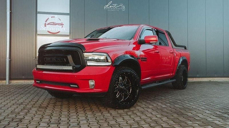Gebraucht Dodge Ram 401 PS (294 kW) 2017 Rot Abholung