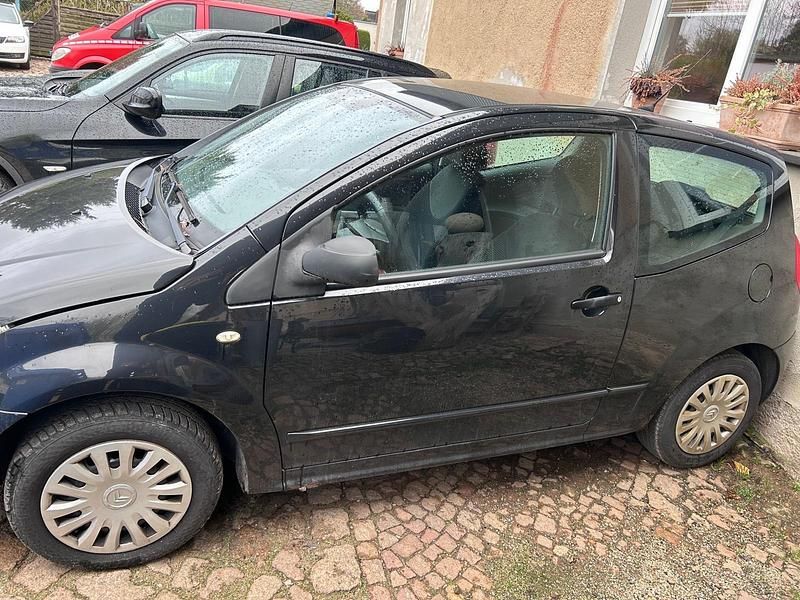 Gebraucht Citroën C2 60 PS (44 kW) 2009 Schwarz Kleinwagen