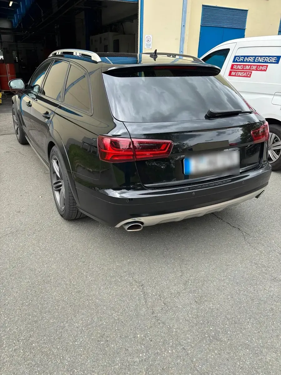 Gebraucht Audi A6 Allroad Comfort 218 PS (160 kW) 2017 Schwarz Kombi