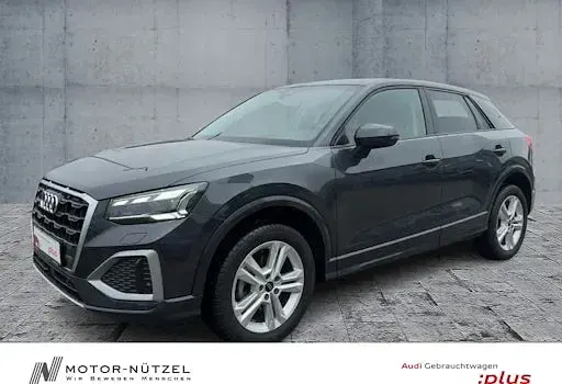 Używany Audi Q2 Advanced 116 KM (85 kW) 2025 Szary SUV