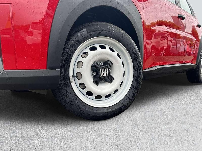 Gebraucht Fiat Grande Panda Red 83 kW (113 PS) 2025 Passione rot Kleinwagen