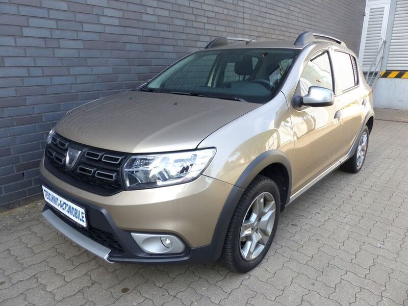 Beige Gebraucht 2020 Dacia Sandero Essentiel Kleinwagen | 9.995 € (Fairer Preis) - Bild 1/4