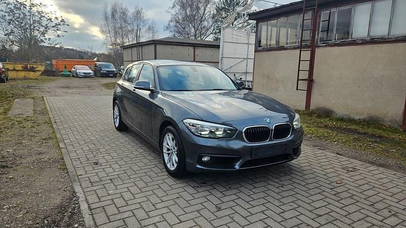 Grau Gebraucht 2015 BMW 116 Advantage Kleinwagen | 9.000 € (Guter Preis) - Bild 1/4