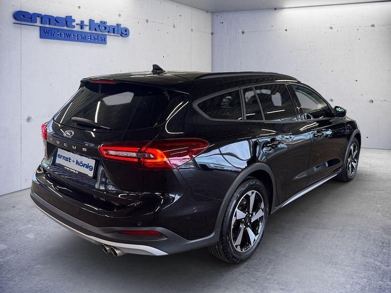 Gebraucht Ford Focus Active X 155 PS (114 kW) 2025 Schwarz Limousine