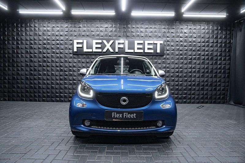 Gebraucht Smart ForTwo Cabrio Passion 90 PS (66 kW) 2016 Blau Cabrio