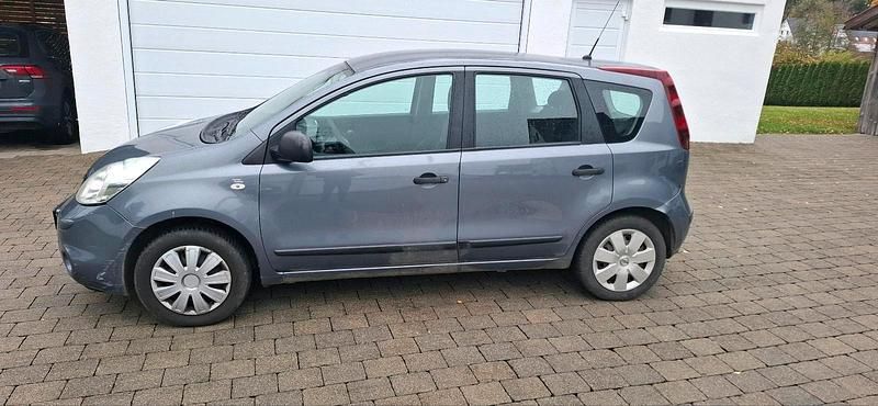 Grau Gebraucht 2009 Nissan Note Kleinwagen | 650 € (Superpreis) - Bild 1/4