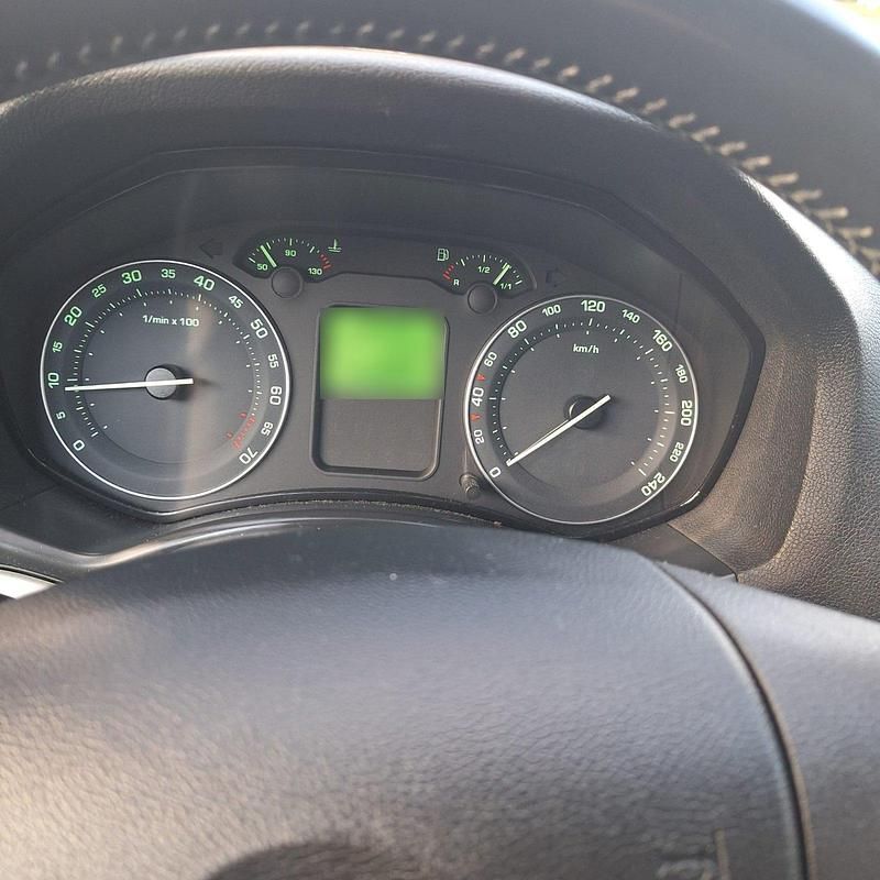 Gebraucht Skoda Octavia 160 PS (117 kW) 2008 Schwarz Kombi