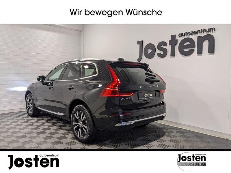 Gebraucht Volvo XC60 398 PS (292 kW) 2024 Onyx black / metallic SUV