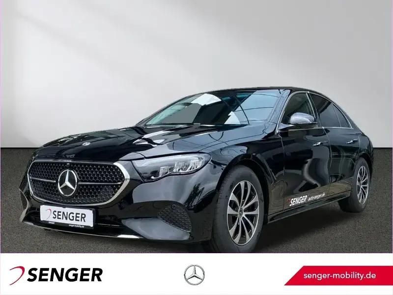 Gebraucht 2025 Mercedes E200 Limousine | 50.890 € (Etwas zu teuer) - Bild 1/1