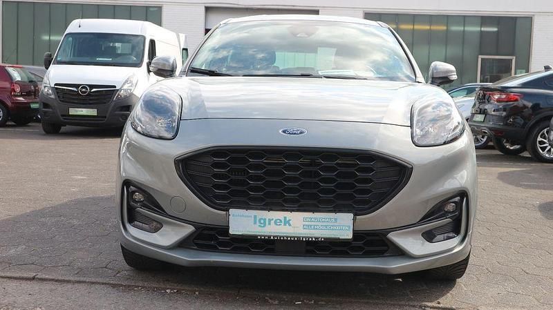 Gebraucht Ford Puma ST-Line 125 PS (91 kW) 2023 Solar silver SUV
