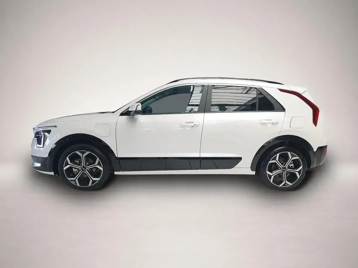 Gebraucht Kia Niro Spirit 184 PS (135 kW) 2025 Manufacturer SUV