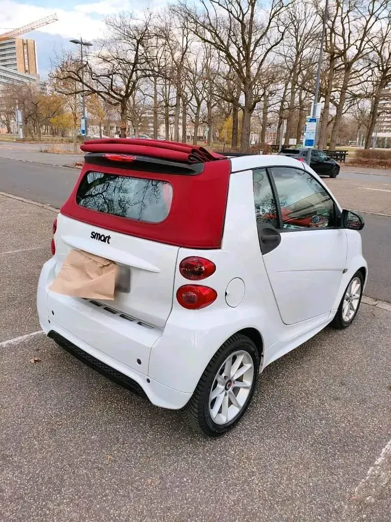 Gebraucht Smart ForTwo Cabrio 71 PS (52 kW) 2012 Weiß Cabrio