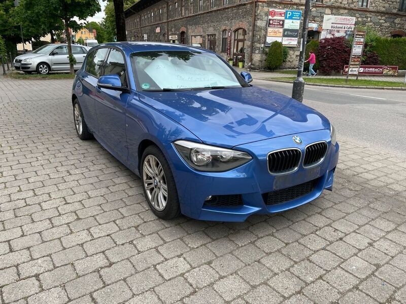Blau Gebraucht 2014 BMW 120 Sport Line Kleinwagen | 9.299 € (Guter Preis) - Bild 1/4