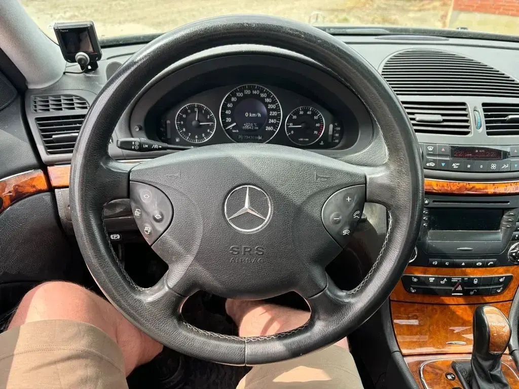 Gebraucht Mercedes E320 Elegance 224 PS (164 kW) 2003 Limousine