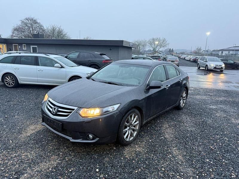 Grau Gebraucht 2013 Honda Accord Elegance Limousine | 4.400 € (Fairer Preis) - Bild 1/4