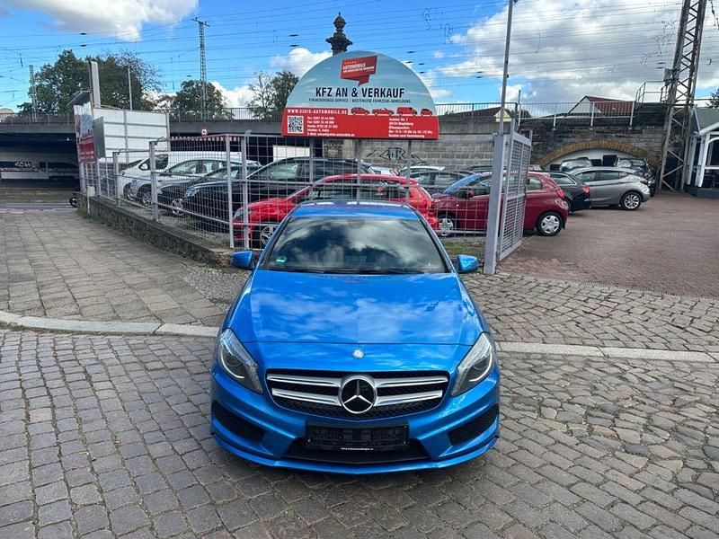 Blau Gebraucht 2013 Mercedes A180 AMG Limousine | 6.990 € (Fairer Preis) - Bild 1/4