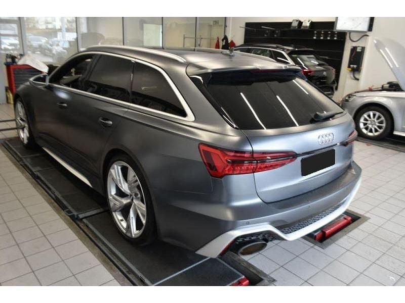 Gebraucht Audi RS6 Design 600 PS (441 kW) 2021 Matteffektlackierung audi exclus Kombi