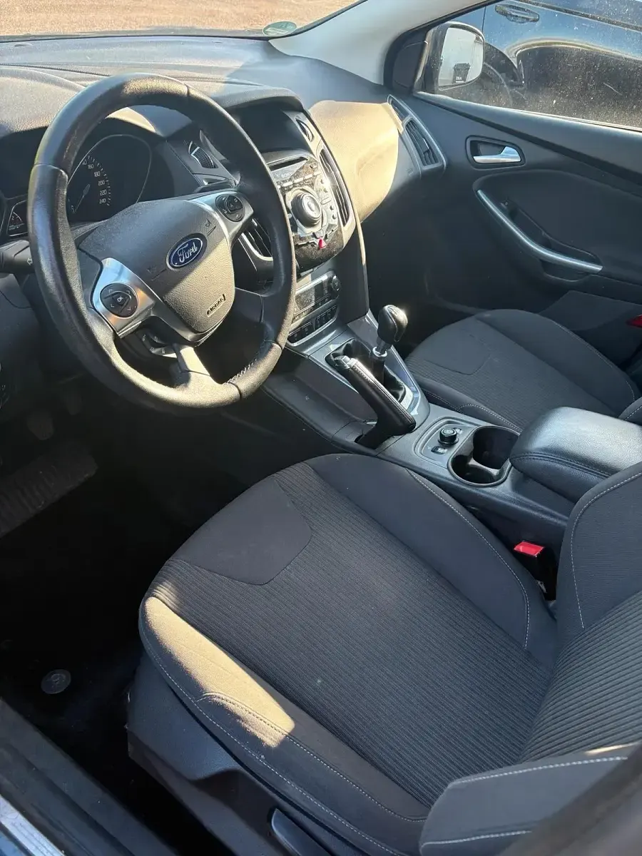 Gebraucht Ford Focus SYNC Edition 125 PS (91 kW) 2014 Blau Kombi
