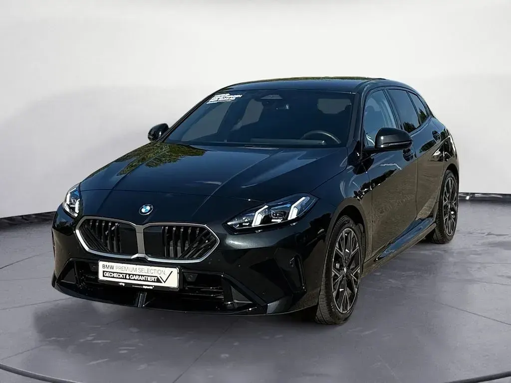 Gebraucht BMW 120 M Sport 170 PS (125 kW) 2026 Black saphire metallic Kleinwagen