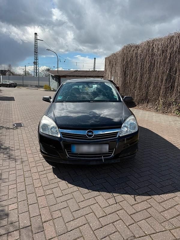 Second-hand Opel Astra 69 CP (50 kW) 2009 Negru Hatchback