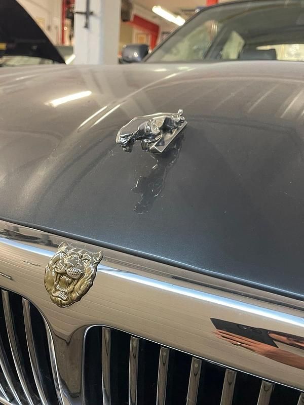 Gebraucht Jaguar X300 311 PS (228 kW) 1994 Silber Limousine