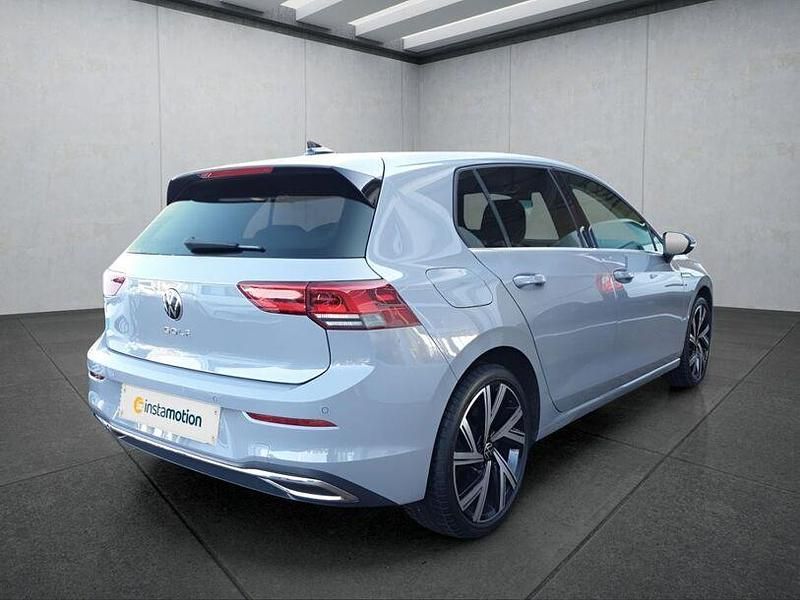 Gebraucht VW Golf VIII 131 PS (96 kW) 2024 Grau Kleinwagen