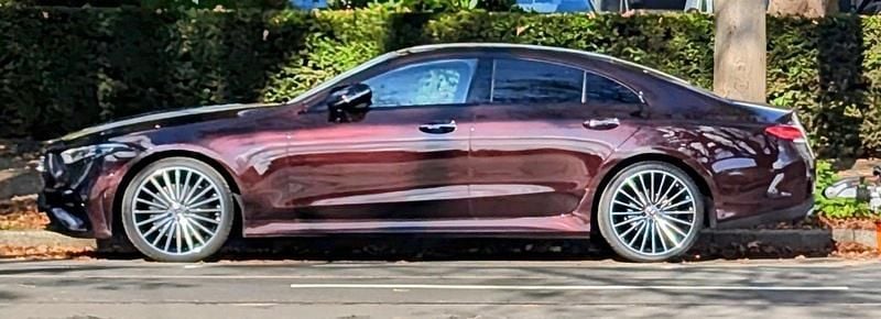 Rot Gebraucht 2023 Mercedes CLS220 AMG Limousine | 55.900 € (Teuer) - Bild 1/4