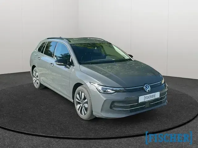 Gebraucht VW Golf VIII Goal 150 PS (110 kW) 2025 Delfingrau metallic Kombi