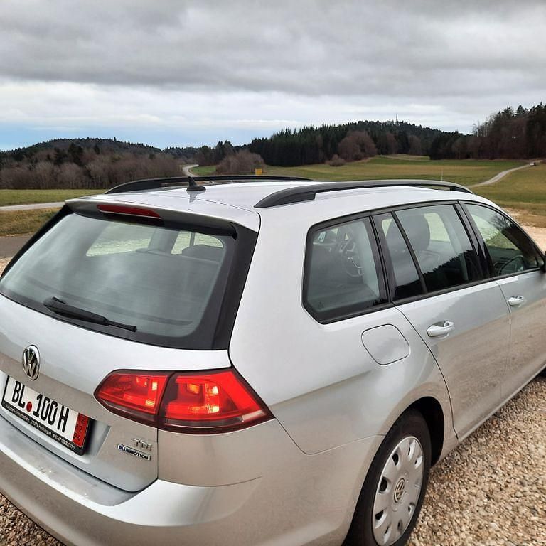 Gebraucht VW Golf VII Trendline 110 PS (80 kW) 2015 Silber Kombi
