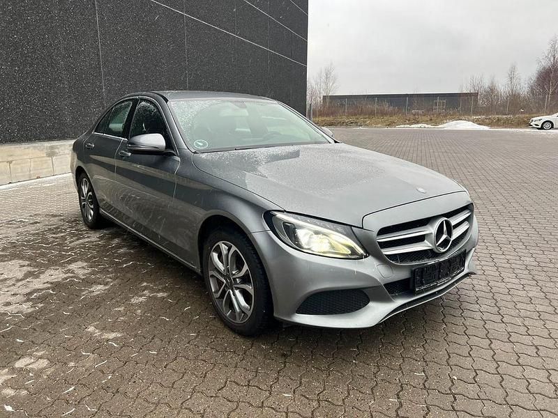 Gebraucht Mercedes C350e 211 PS (155 kW) 2016 Silber Limousine