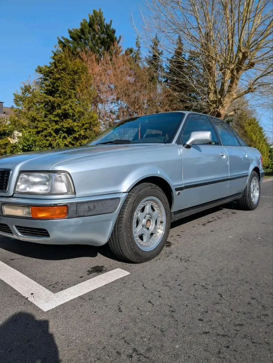 Gebraucht Audi 80 Basis 174 PS (127 kW) 1992 Silber Limousine