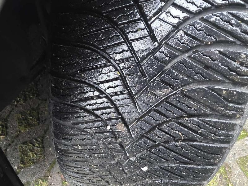 Gebraucht Toyota Auris Sol 97 PS (71 kW) 2009 Kleinwagen