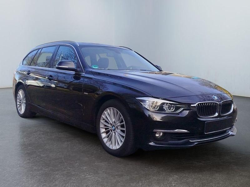 Gebraucht BMW 320 Sport Line 184 PS (135 kW) 2017 Schwarz Limousine