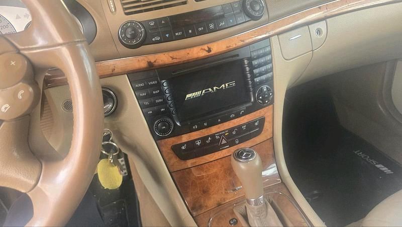 Gebraucht Mercedes E320 224 PS (164 kW) 2007 Schwarz Limousine