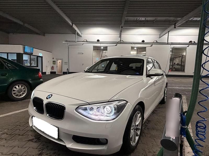 Gebraucht BMW 118 170 PS (125 kW) 2013 Weiß Kleinwagen