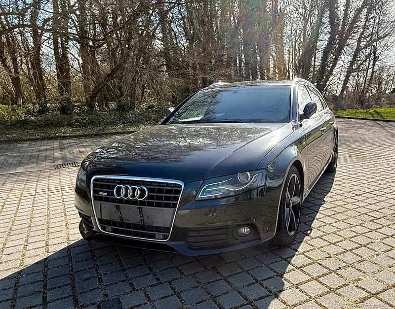 Gebraucht Audi A4 S-line plus 143 PS (105 kW) 2011 Schwarz Kombi