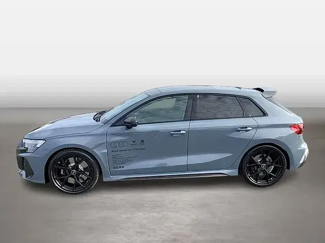 Gebraucht Audi RS3 Sportback Sport 400 PS (294 kW) 2026 Grau Kleinwagen