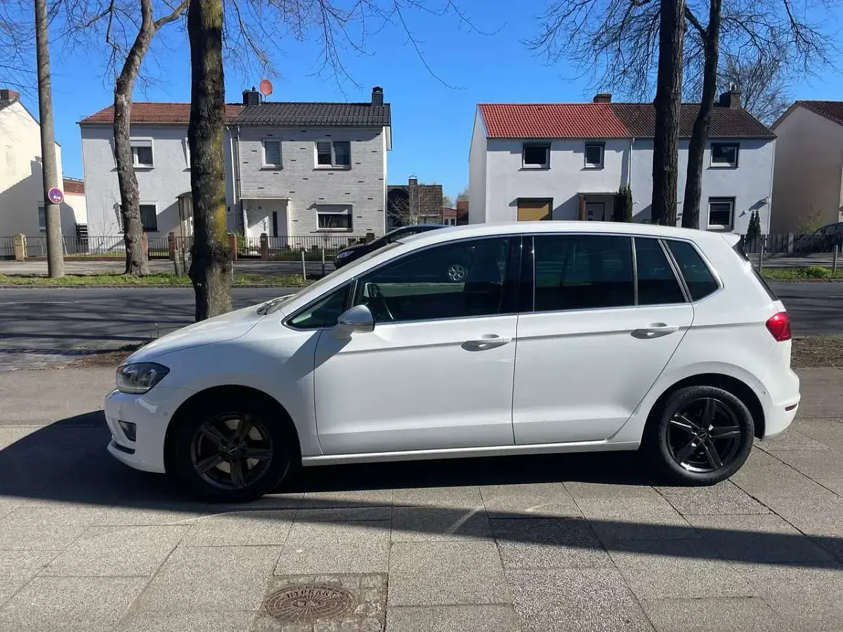 Gebraucht VW Golf Sportsvan Highline 150 PS (110 kW) 2014 Pure white Van / Kleinbus