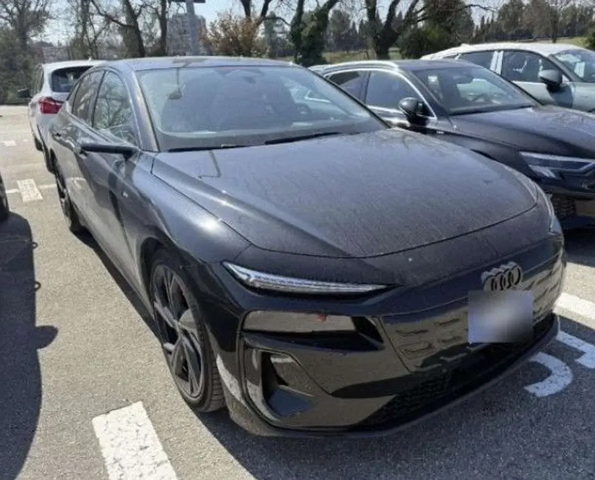 Gebraucht Audi A6 e-tron S-Line 314 kW (428 PS) 2025 Mythosschwarz SUV