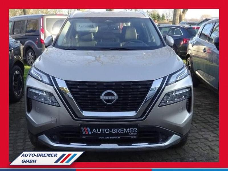 Champagne silver (metallic) Gebraucht 2024 Nissan X-Trail Tekna SUV | 29.989 € (Superpreis) - Bild 1/3