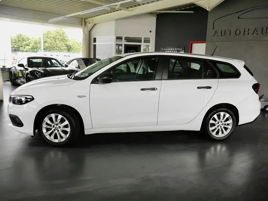 Gebraucht Fiat Tipo Pop 95 PS (69 kW) 2018 Weiß Limousine