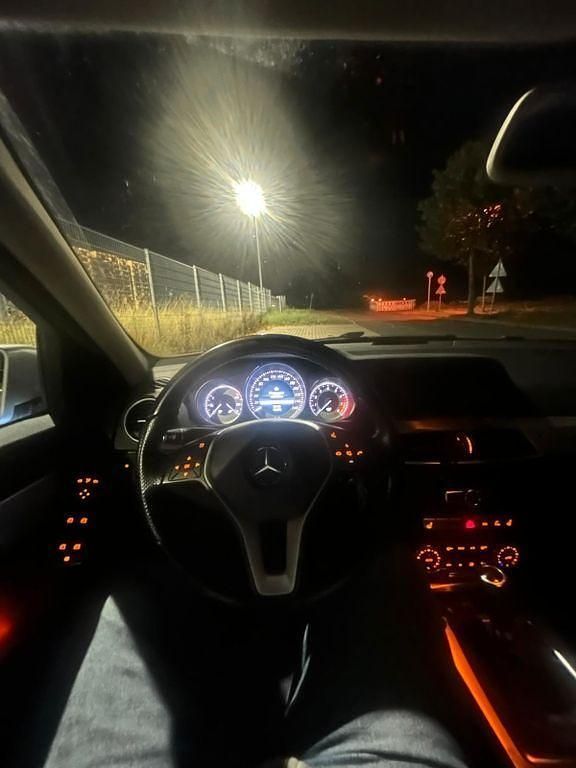 Gebraucht Mercedes C180 Avantgarde 156 PS (114 kW) 2013 Silber Limousine