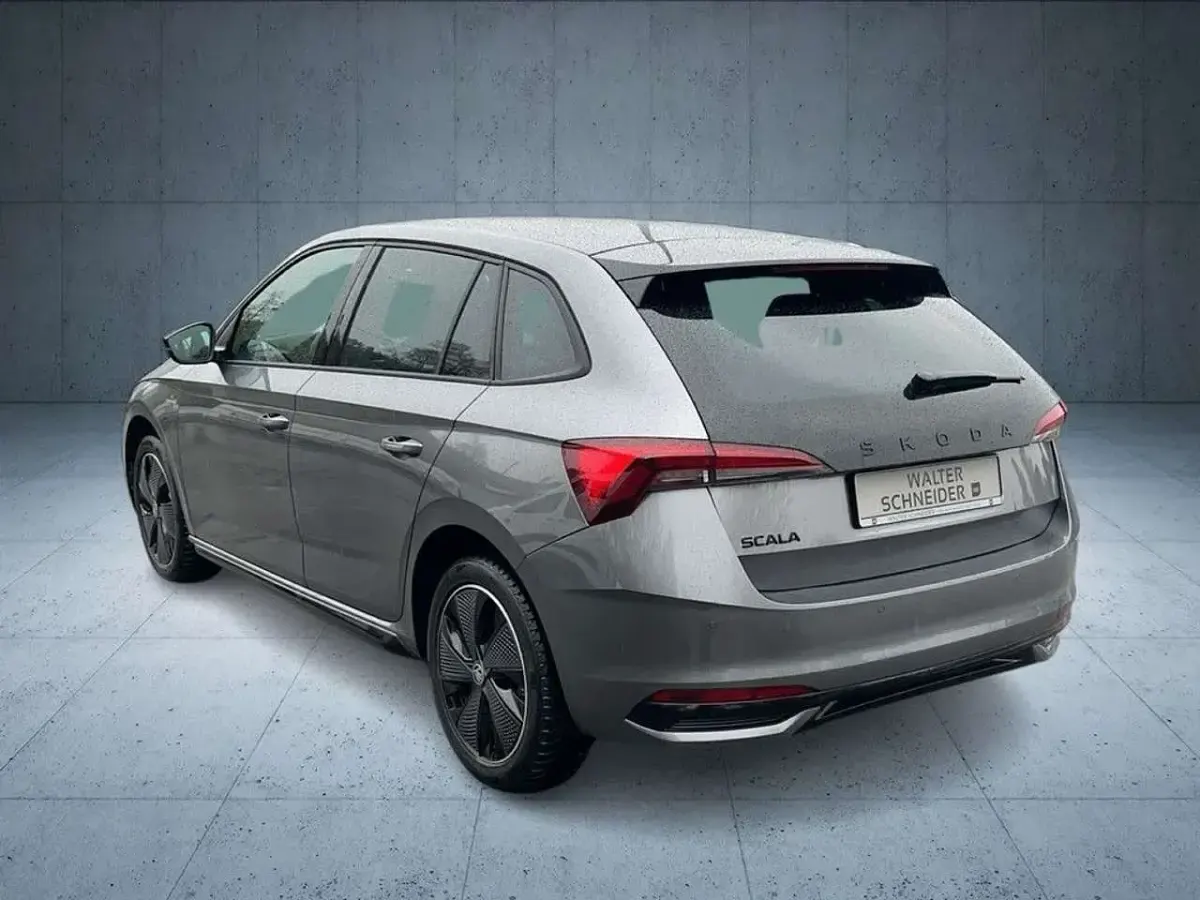 Gebraucht Skoda Scala Monte Carlo 116 PS (85 kW) 2025 Graphitegrau metallic Kleinwagen