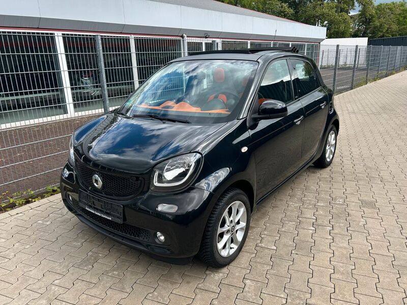 Schwarz Gebraucht 2015 Smart ForFour Basis Limousine | 7.990 € (Fairer Preis) - Bild 1/4